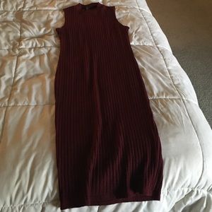 Size small burgundy Midi dress