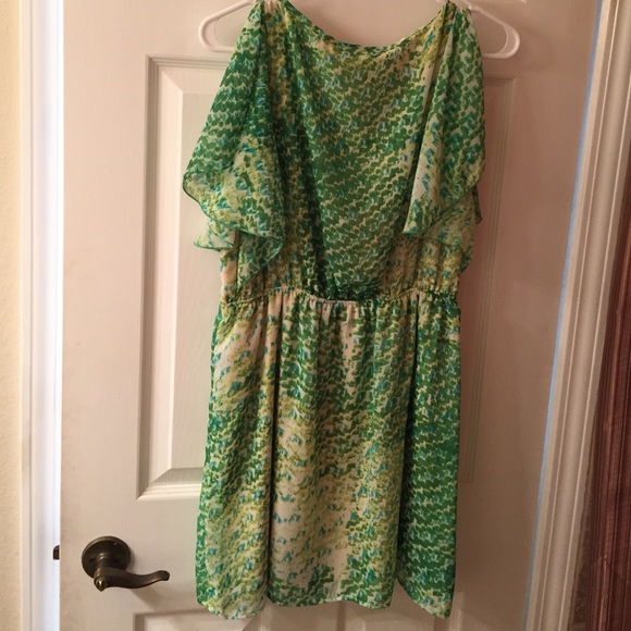 ROMEO AND JULIET Couture Green Dress Size Medium - Picture 4 of 5