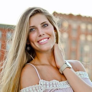 Meet your Posher, Haley