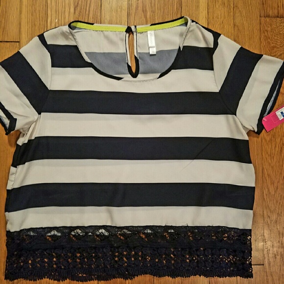 Cropped top