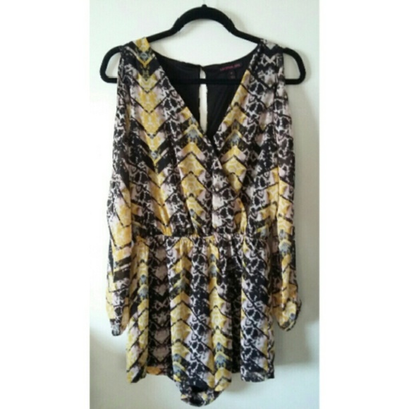 Romper - Picture 1 of 2