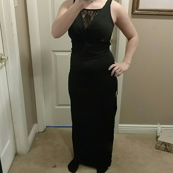 Black sleek dress
