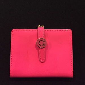 C Wonder Wallet Patent Leather