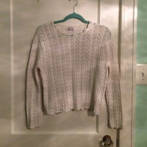 White knitted sweater