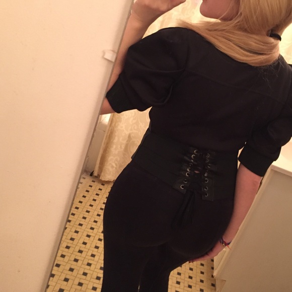 Black Gracia corset-style blazer - Picture 3 of 5
