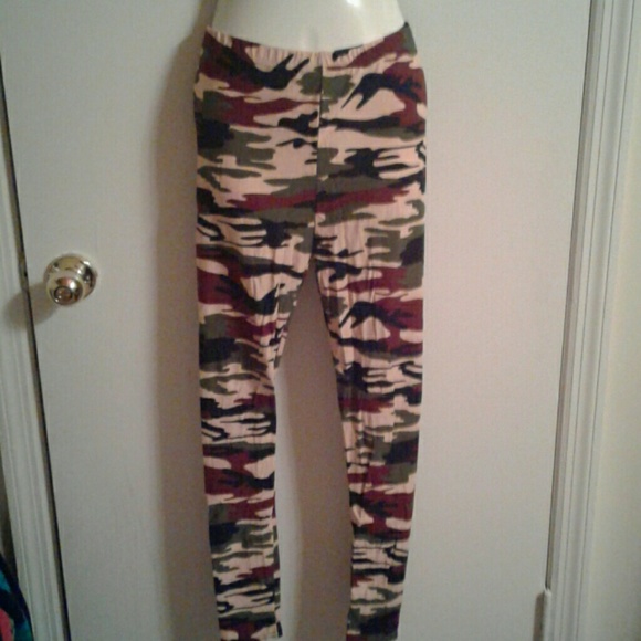 Camo leggings