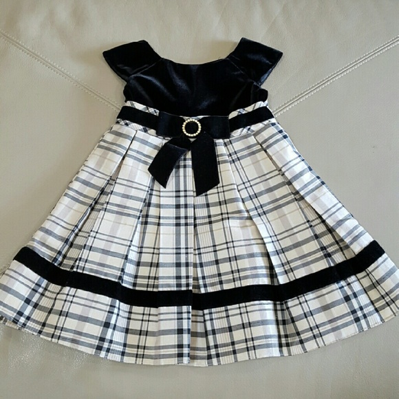 Sweet Heart Rose Velvet Plaid Dress