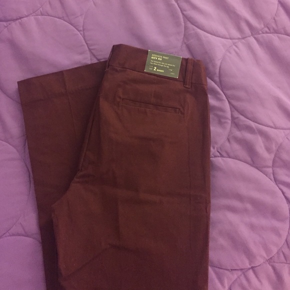 Addison Pants City Fit size 2 short. 31 inches.