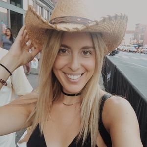 Meet your Posher, Diana