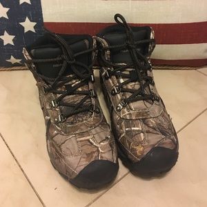Camo hunting Boots