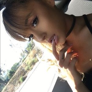 Meet your Posher, Genevieve