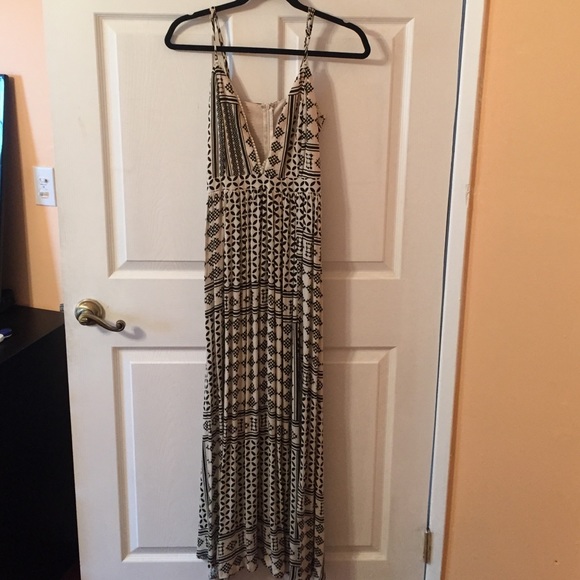 Missguided Maxi Dress View 2