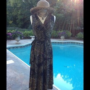 Fronds Falling Midi Wrap