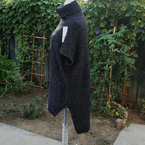 French Connection sweater/dress - Picture 3 of 4