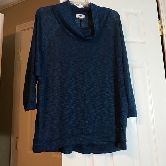 EUC Old Navy cowl neck tunic, Large, Blue.