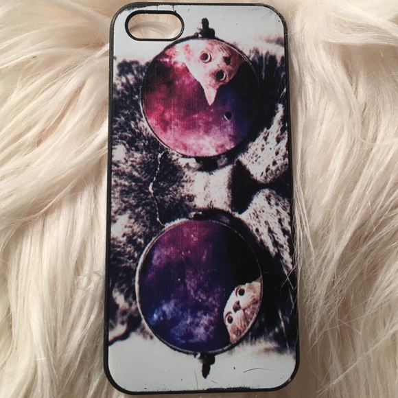 Phone cases - Picture 4 of 4