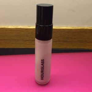 Hourglass mini primer