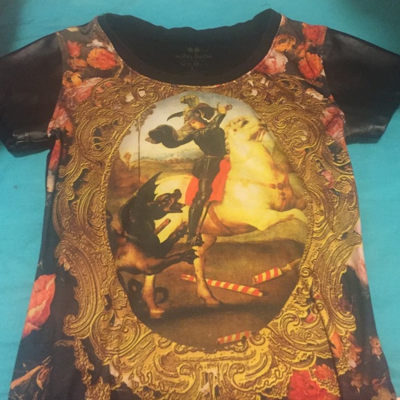 Graphic tee❤️❤️ - Picture 1 of 4