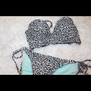 Cheetah bustier bikini