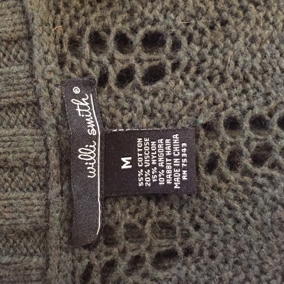 Sweater - Picture 3 of 3