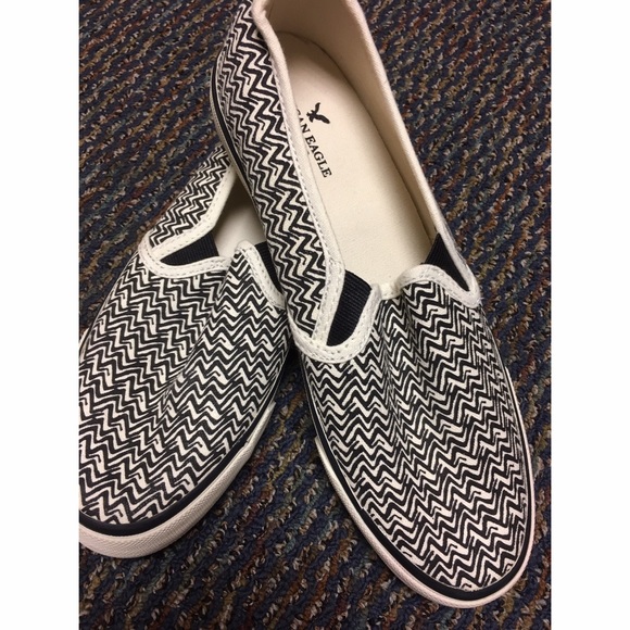 American Eagle Slip On Pattern Shoes Sz 8
