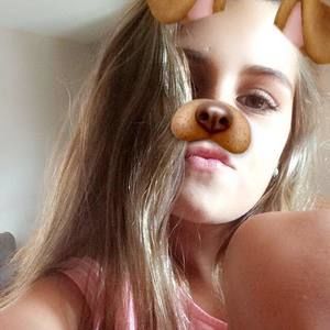 Meet your Posher, Desirae love