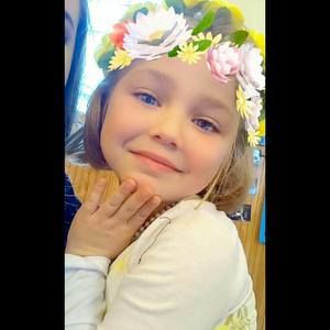 Meet your Posher, Mya