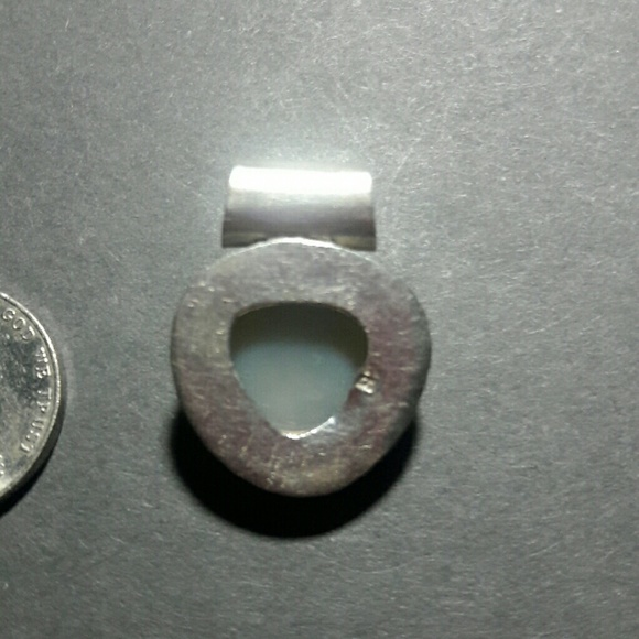 Druzy quartz pendant marked .925 moonstone - Picture 3 of 4