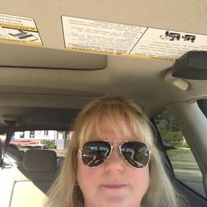 Meet your Posher, Cynthia