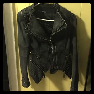 Lookbook store Studded Shoulder Denim Blazer