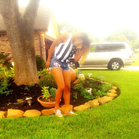 Meet your Posher, Lajay