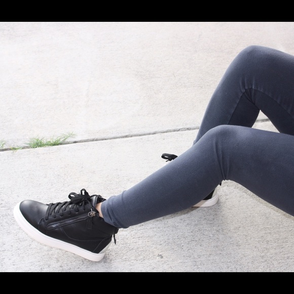 women's high top sneakers - Picture 2 of 4