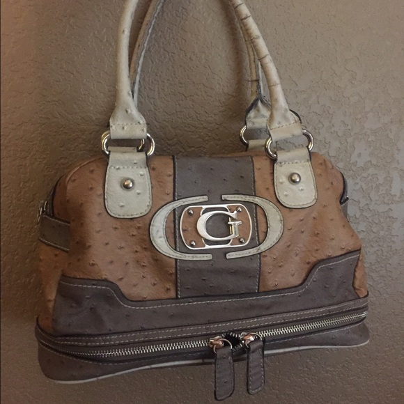 🚫SOLD🚫 Guess shoulder bag