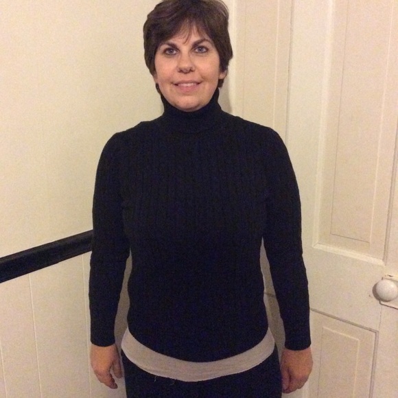 Turtle neck sweater. Ribbed sweater