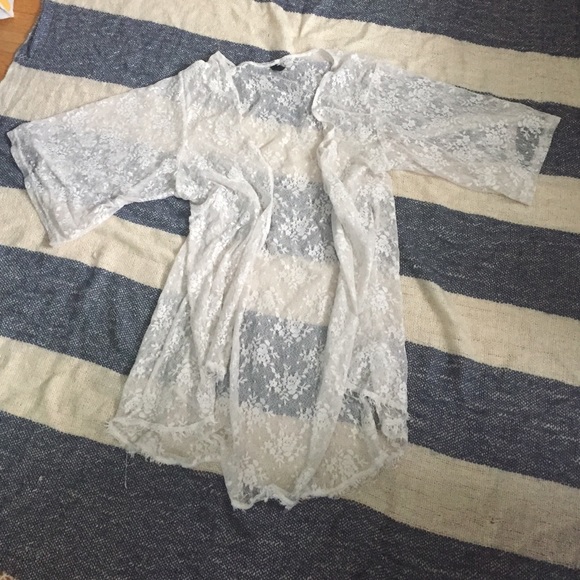 White floral kimono