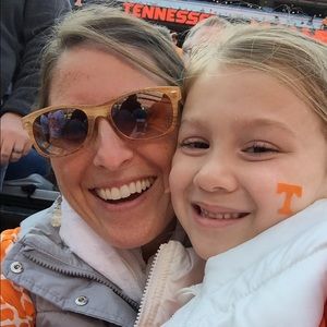 Meet your Posher, Kacie