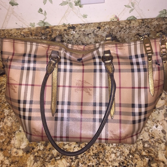 ‼️SOLD‼️Auth Burberry tote