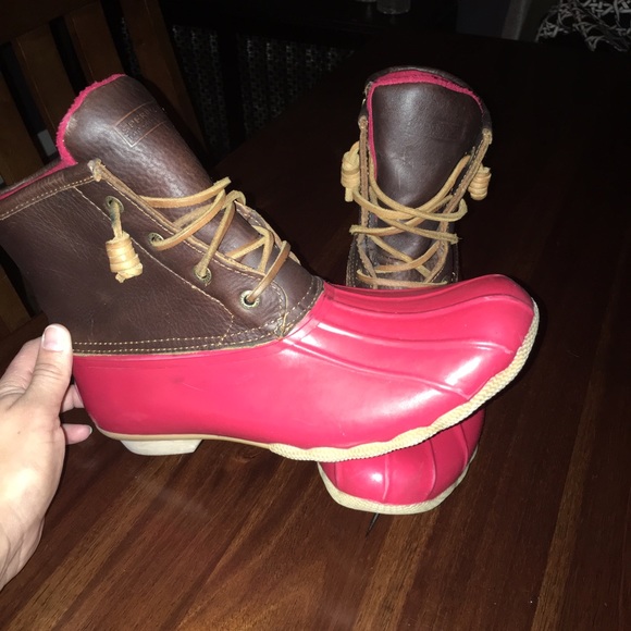 Women's Size 9 Red/Brown Leather Duck Boots