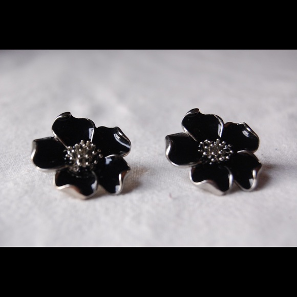 Black Flower Earrings