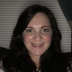 Meet your Posher, Elena