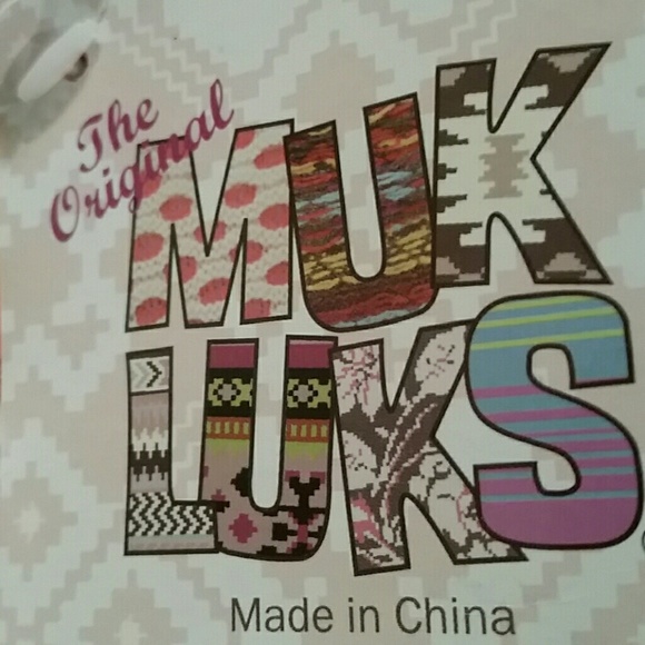 FINAL  SALE NWT FUNNEL SCARF ONLY ONE LEFT !!!! - Picture 3 of 4