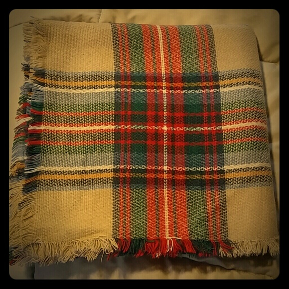Tan tartan blanket scarf - Picture 2 of 6
