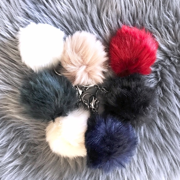 Beige Furry Keychain! (One color)