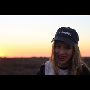 Meet your Posher, Julia