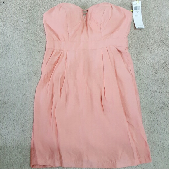 Coral peachy strapless dress