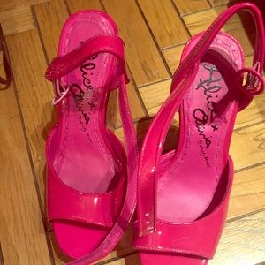 Alice Olivia wedges