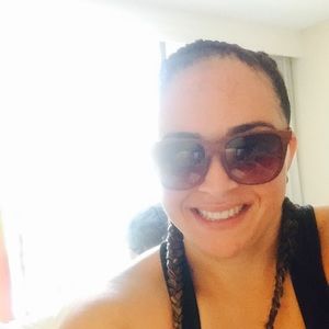 Meet your Posher, Leslie