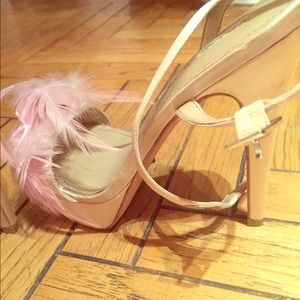 David Lutheranism , beautiful sandals
