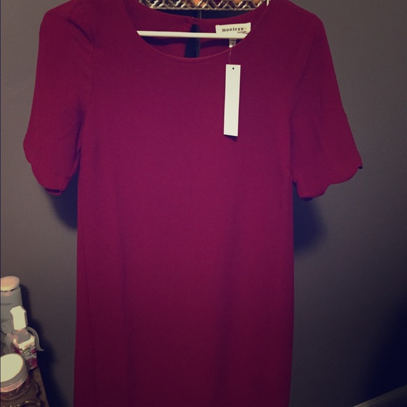 Red Scallop Sleeve dress