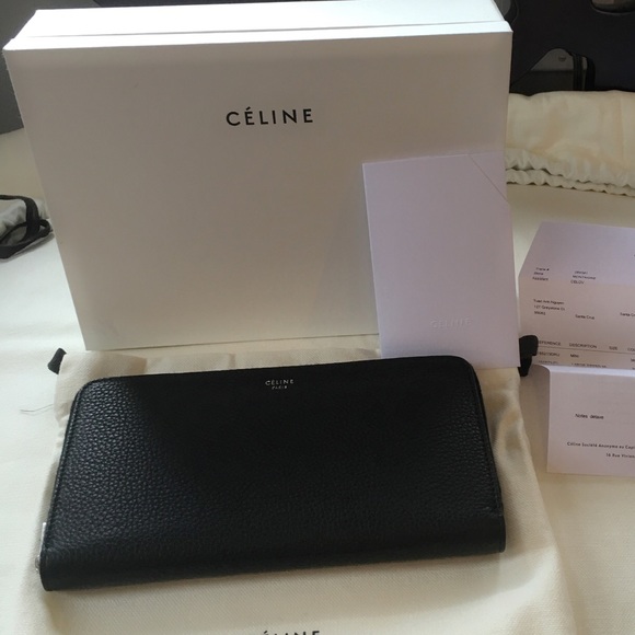 ❌SOLD❌ Celine Large Zipped Wallet